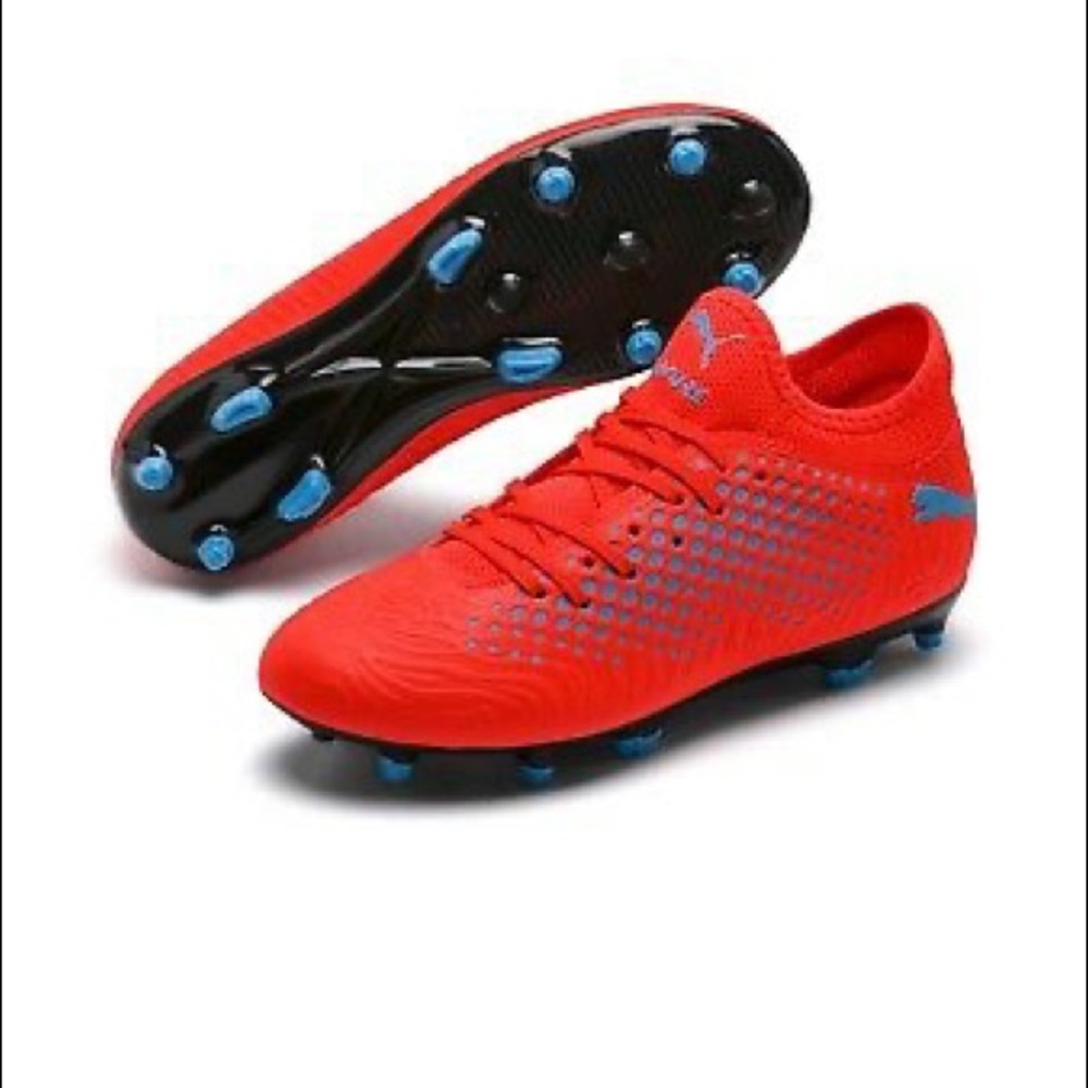 Puma soccer spikes